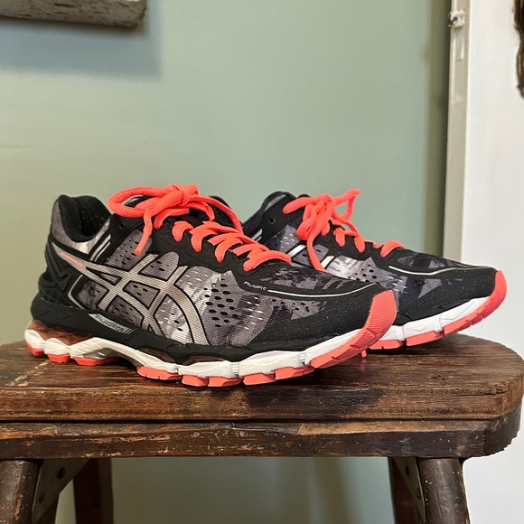 asics Gel Kayano 22 Running Shoes - Picture 1 of 15